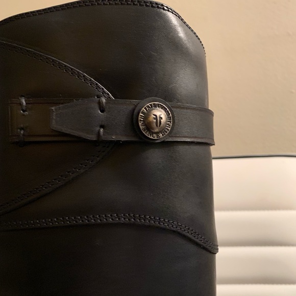 🔥🍁 FRYE: ‘Molly’ Genuine Leather Riding Boot - Picture 7 of 8